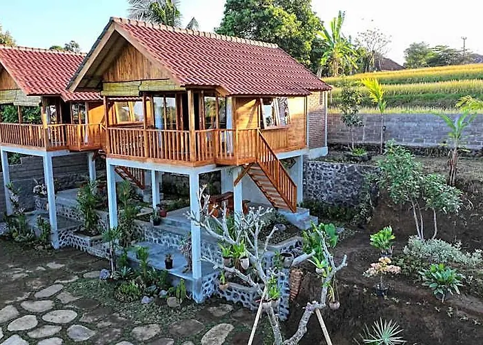 ホステル Kubu Sambangan Bali